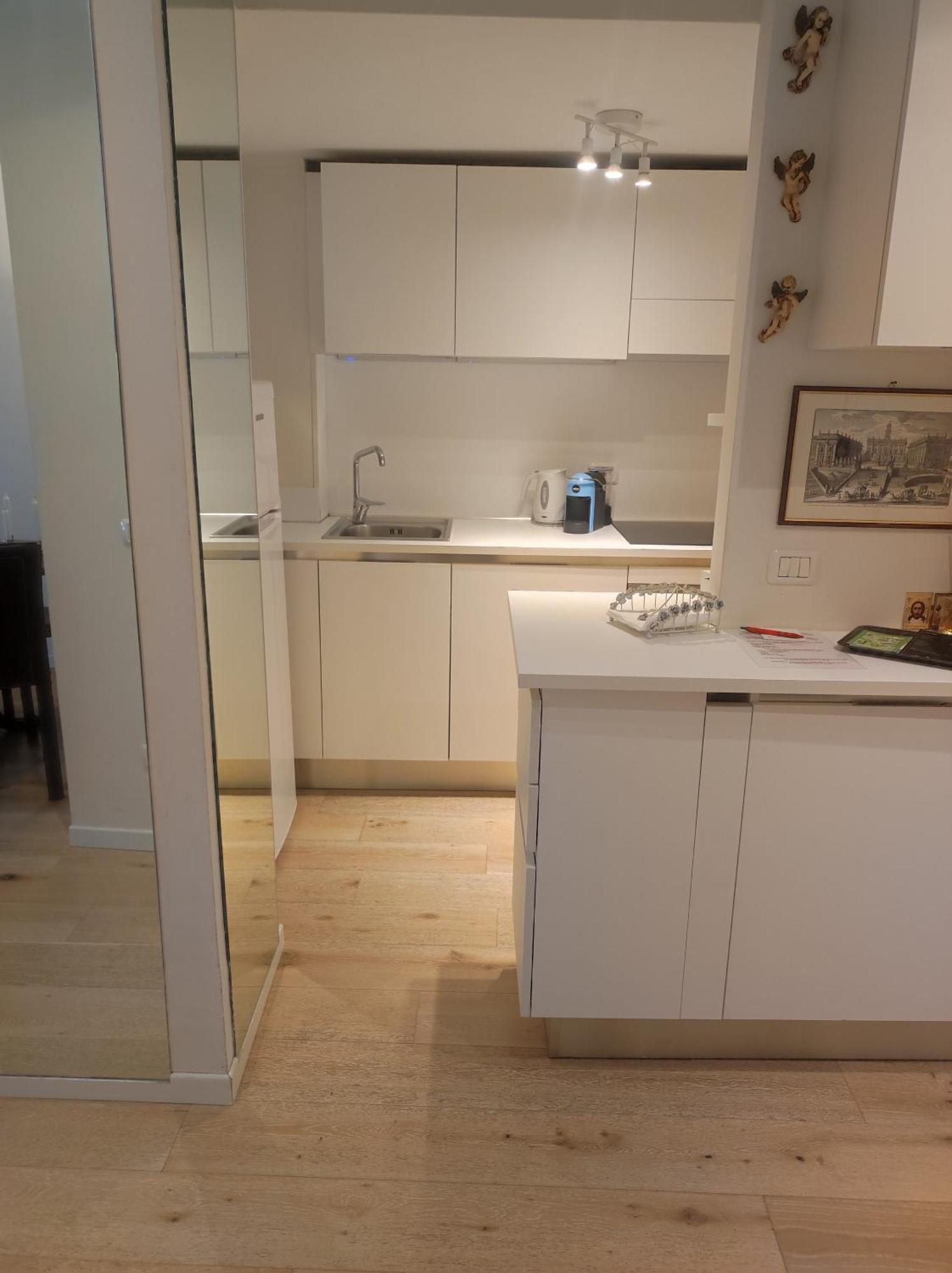 Maria Holiday Homes -Vitruvio 42 Appartamenti Milano Rum bild